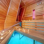 Right By The Sea With Sauna Zingst
