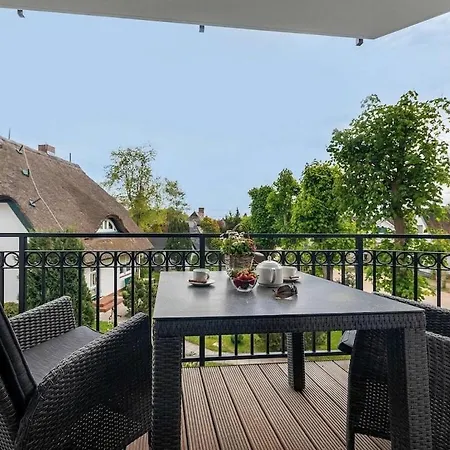 Right By The Sea With Sauna Zingst